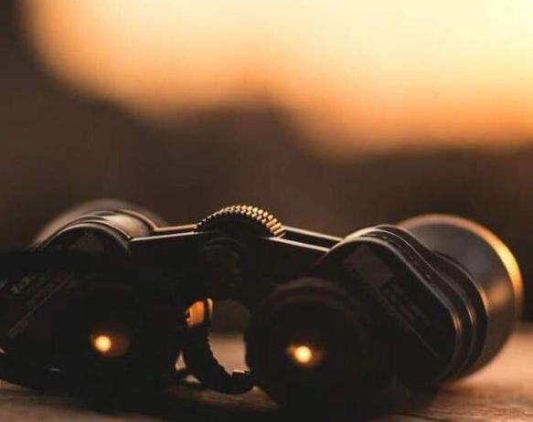 how to choose binoculars or spotting scope