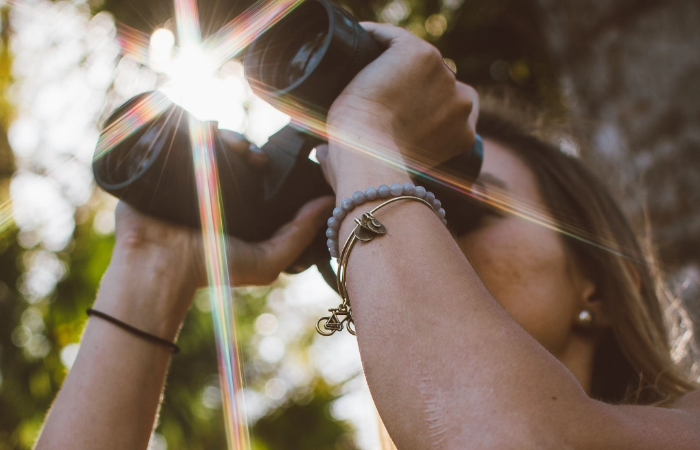 8x vs 10x binoculars