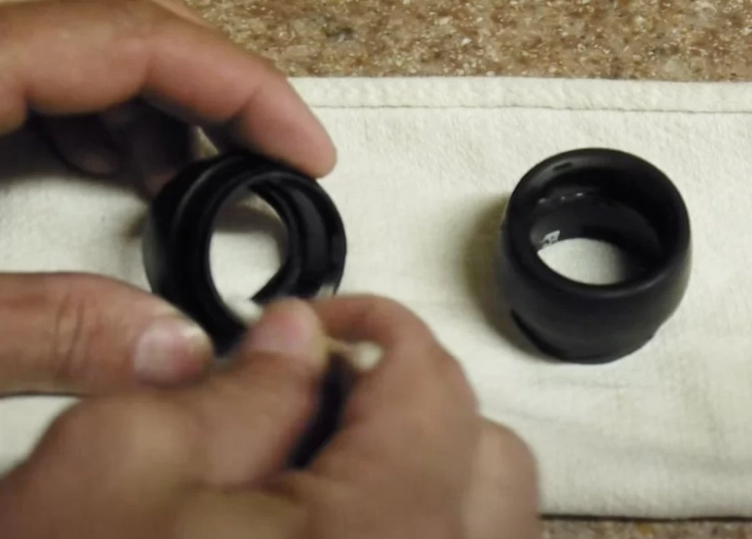 how to clean binoculars
